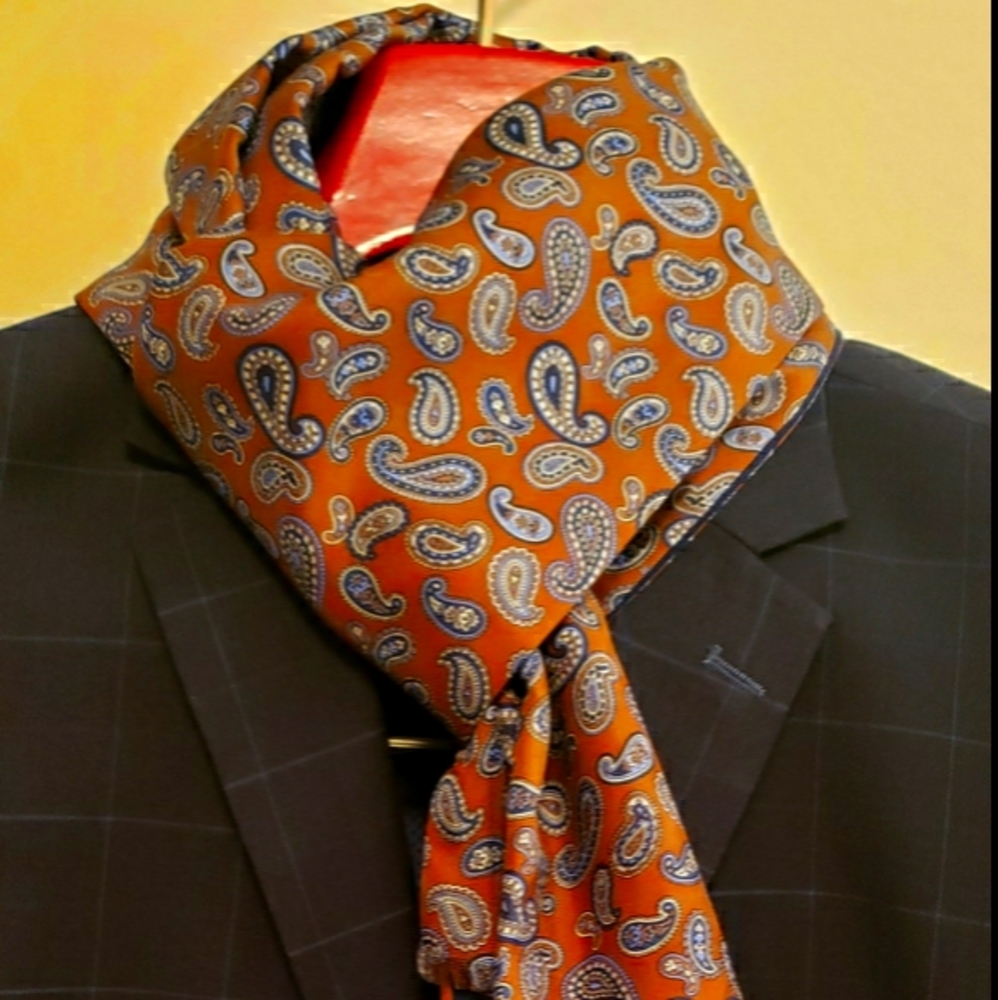 Jos. A. Bank men's scarf - Picture 3 of 8